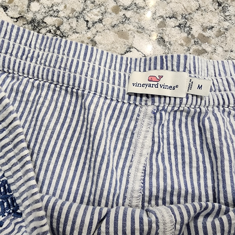 Vineyard Vines Blue and White Striped Embroidered Women’s Shorts with Tassel Tie - Picture 4 of 9
